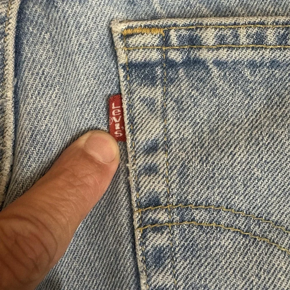 Vintage Levi's 550 Relaxed Tapered Jeans Student Fit 10 Husky 33X28 Light Wash